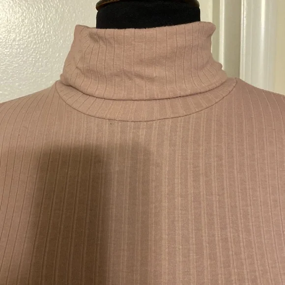 Women turtleneck sweater size L from SHEIN - Picture 2 of 4